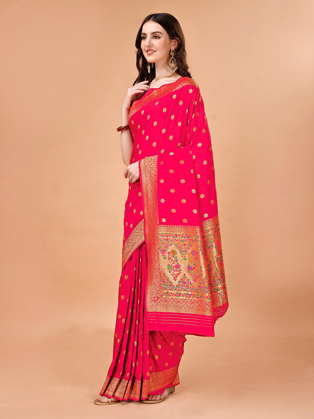 Chic Viscose Nylon Saree with Matching Blouse Piece: Effortless Elegance