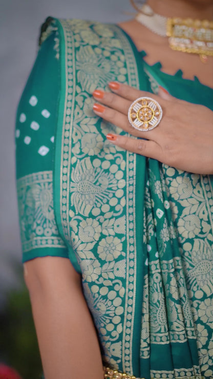 Misco Gaji Dandiya Pallu Rama Green Bandhej Bandhani Saree